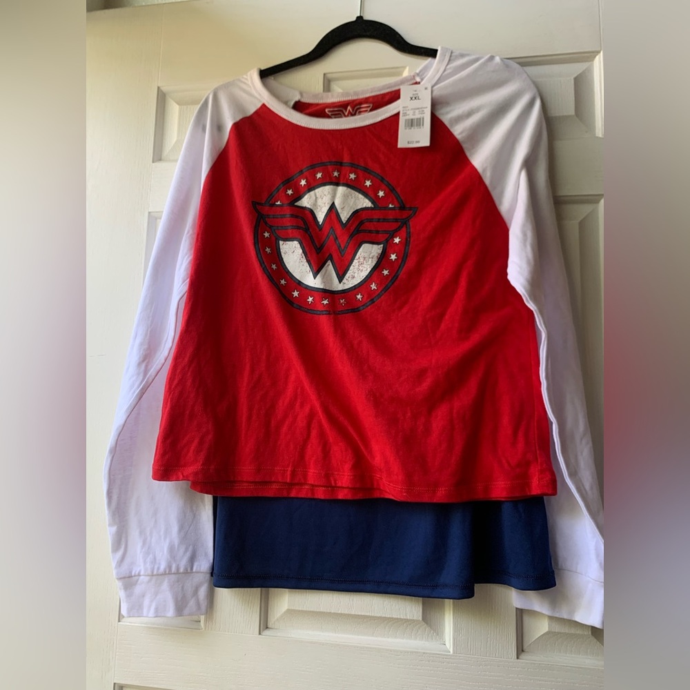 New wonder woman cosplay top
size XXL